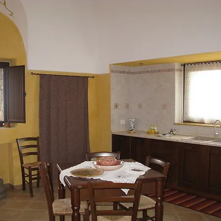 La Cossira Dammusi & Lägenhet *